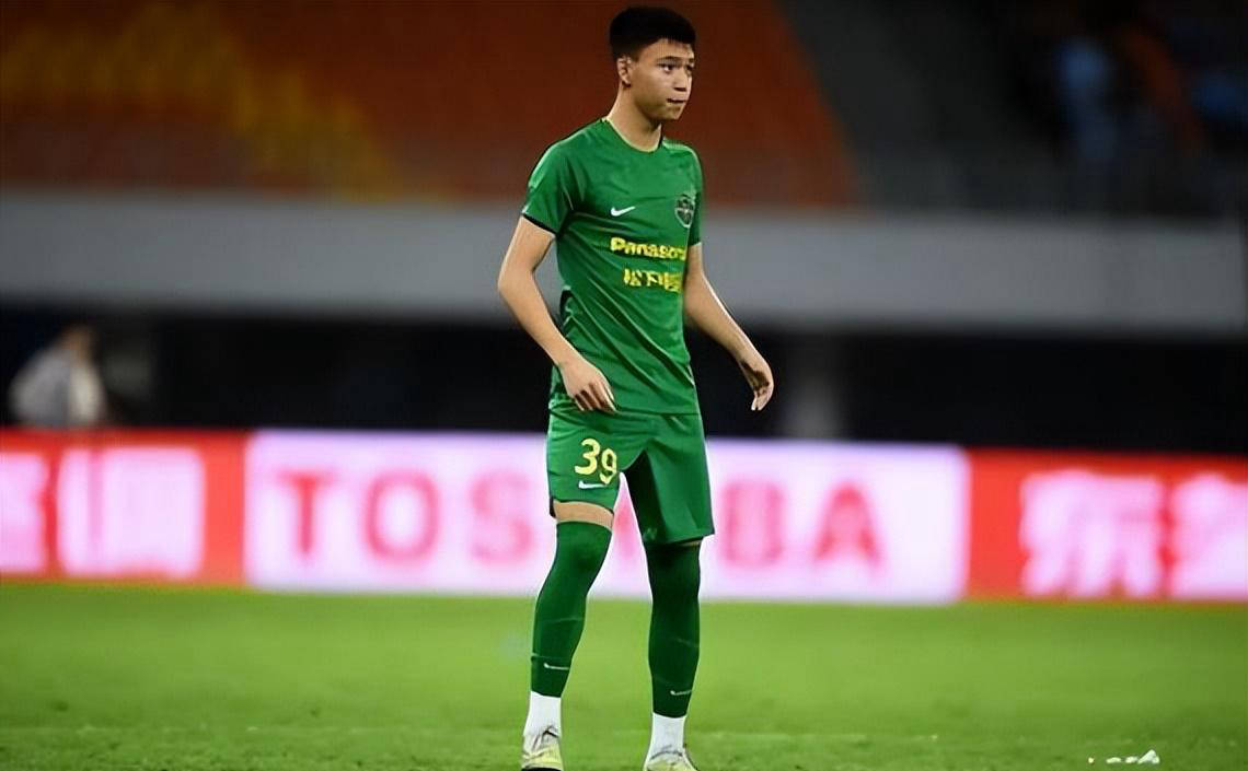 喜讯！德甲门兴确认将王钰栋列入引援候选名单，俱乐部第一时间正式官宣