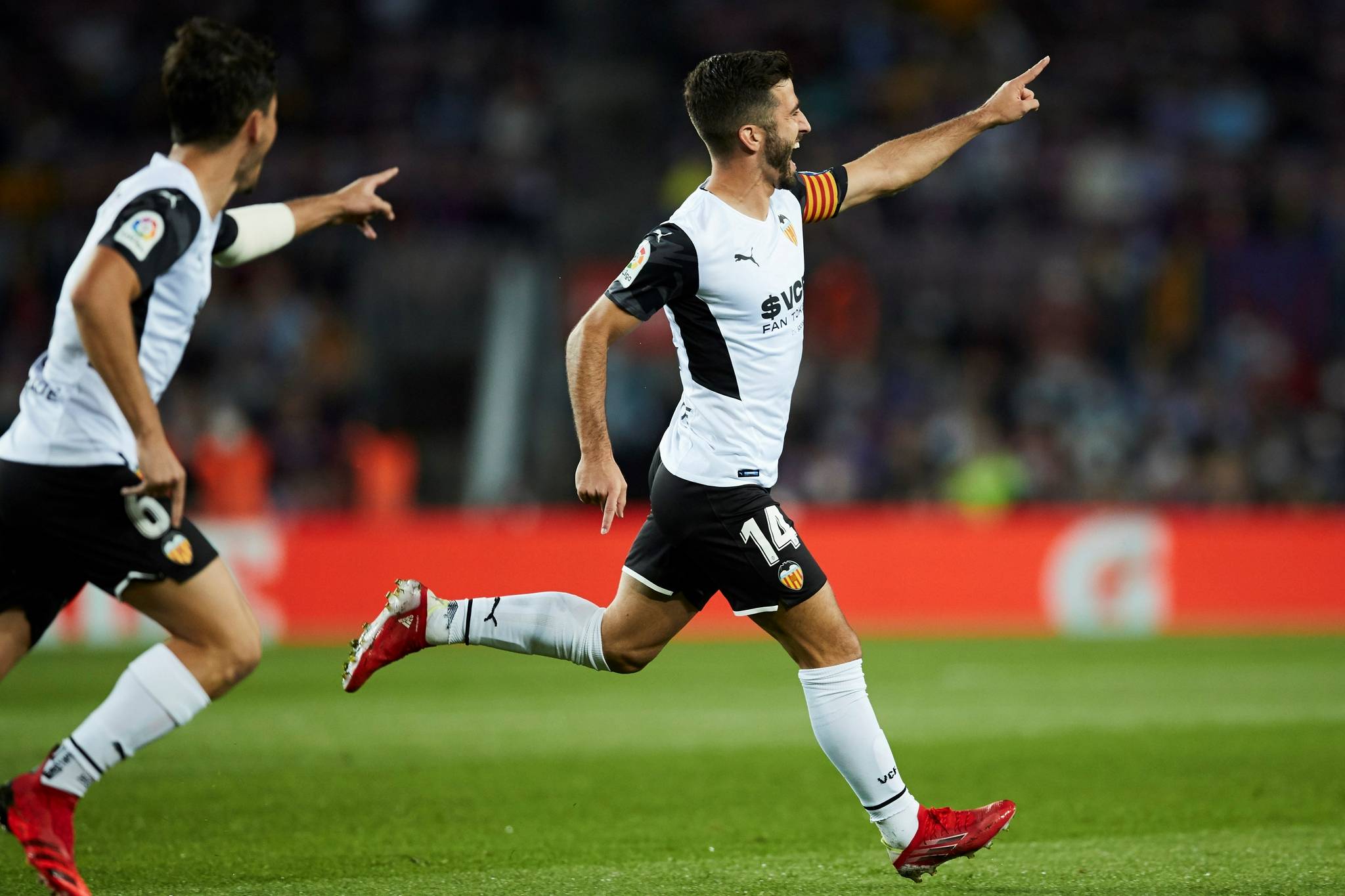 西甲巅峰对决：塞尔塔 VS 塞维利亚