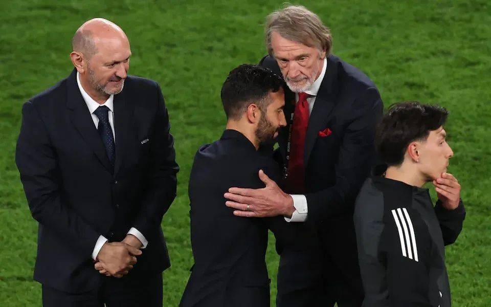 拉爵力挺阿莫林复兴曼联原因曝光！豪掷亿金买前锋，管理层再变革